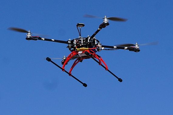 Drohne, Quadrocopter - Foto: Wikimedia Commons (Credits siehe unten)