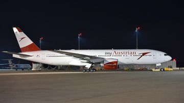 AUA Austrian Airlines MyAustrian Boeing 777 OE-LPD Foto Huber Austrian Wings Media Crew