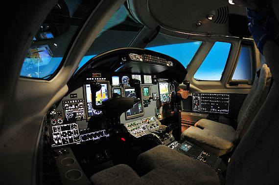 Cockpit des Cessna Citation Simulators der Aviation Academy Austria - Foto: PA / Austrian Wings Media Crew