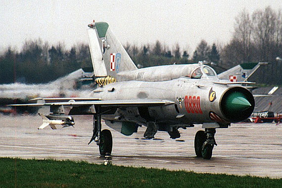 MiG-21 MiG 21 der polnischen Luftwaffe Luftstreitkräfte Foto Adam Szulczewski Wiki Commons