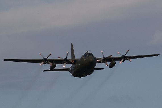 Bundesheer Symbolbild Sujetbild Lockheed C-130 Hercules 8T+CB Foto Huber Austrian Wings Media Crew