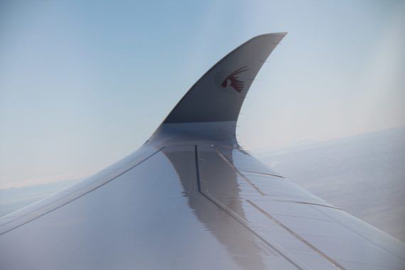 Airbus A350 Auslieferung Qatar Airways Blick auf Tragfläche Winglet Symbolbild Sujetbild Foto Aig