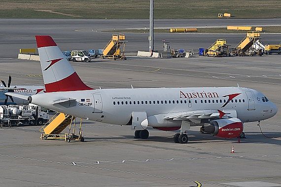 OE-LDF AUA Austrian Airlines Airbus A319 neue Farben Foto Huber Austrian Wings Media Crew