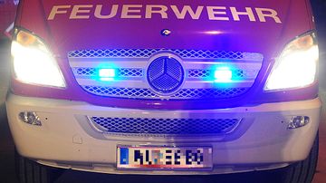 Feuerwehr Flughafenfeuerwehr Blaulicht Einsatzfahrzeug Symbolbild Sujetbild Foto PA Austrian Wings Media Crew