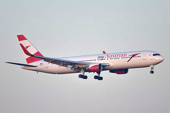 AUA Austrian Airlines MyAustrian Boeing 767-300ER OE-LAT Foto Huber Austrian Wings Media Crew_004
