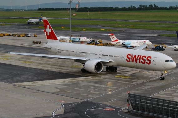 SWISS Boeing 777-300ER HB-JNB Erstlandung Wien 04062016 Foto Kevin Schrenk_004 SWISS Boeing 777-300ER HB-JNB Erstlandung Wien 04062016 Foto Kevin Schrenk_004