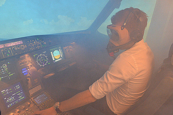 Symbolbild Sujetbild Rauch im Cockpit Smoke in the Cockpit Foto Huber Austrian Wings Media Crew_007