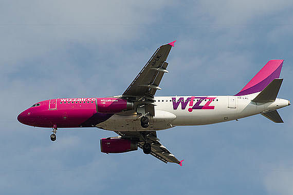 Wizzair Airbus A320 HA-LWL Foto AW