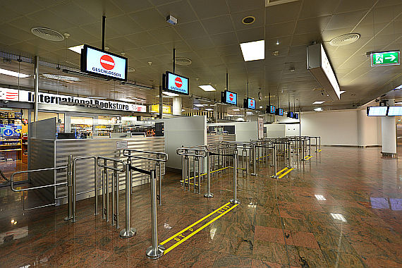 Flughafen Wien Passkontrolle Foto PA Austrian Wings Media Crew