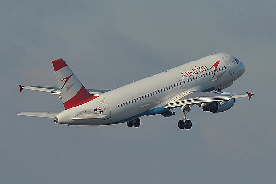 AUA Austrian Airlines Airbus A320 OE-LBV Foto PA Austrian Wings Media Crew