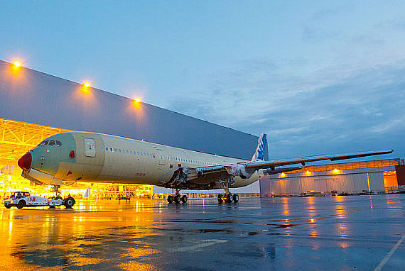 Der erste endmontierte A350 - Foto: Airbus