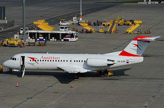 AUA Austrian AIrlines Fokker 70 OE-LFK Sparbemalung Foto PA Austrian Wings Media Crew