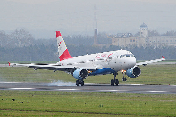AUA Austrian Airlines Airbus A320 OE-LBT bei der Landung Foto PA Austrian Wings Media Crew