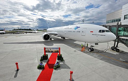 Boeing 777-300ER Gardua Indonesia Foto Boeing