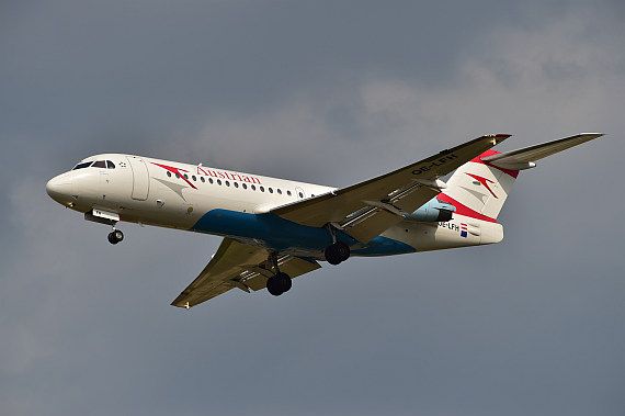 AUA Austrian Airlines Fokker 70 OE-LFI Foto Huber Austrian Wings Media Crew