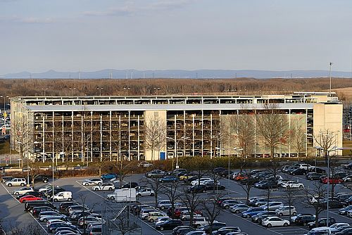 Parken Flughafen Wien Schwechat Parkplatz C www.austrianwings.info