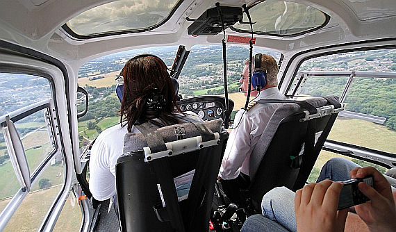 Blick aus der Ecureuil AS 530 B2 (G-ORKY) während eines Sightseeingflugs - Foto: The London Helicopter