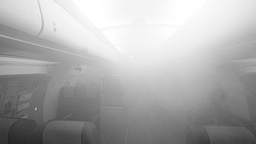 Rauch in der Kabine Smoke in the Cabin_2 Symbolbild Sujetbild Foto PA Austrian Wings Media Crew