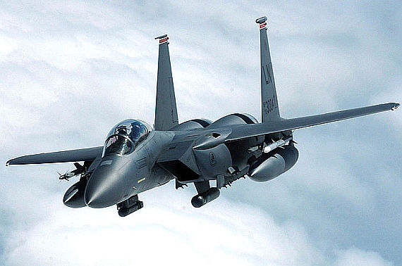 F-15 der US-Streitkräfte im Flug, Symbolbild - Foto: Staff Sgt. Tony R. Tolley, US Air Force