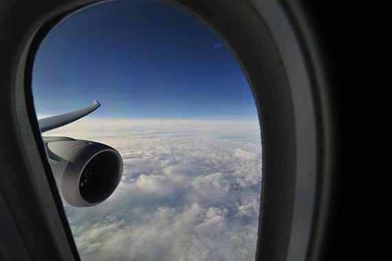 Blick aus dem Fenster Boeing 787 Dreamliner LOT Flugverkehr LUftverkehr Verkehrsflugzeug Symbolbild Sujetbild Foto PA Austrian Wings Media Crew