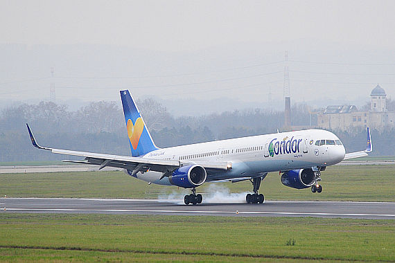 Condor Boeing 757-300 D-ABOG beim Touchdown Foto PA Austrian Wings Media Crew