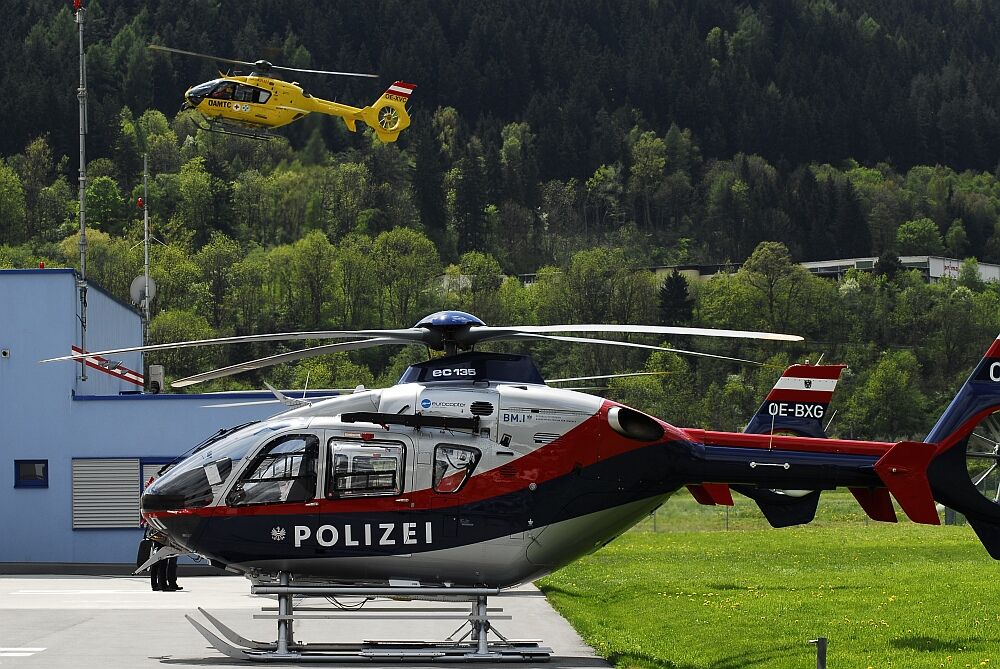 Fotoreportage Flugpolizei Erh lt Die Ersten Drei EC135 Austrian Wings fotoreportage-flugpolizei-erh-lt-die-ersten-drei-ec135-austrian-wings