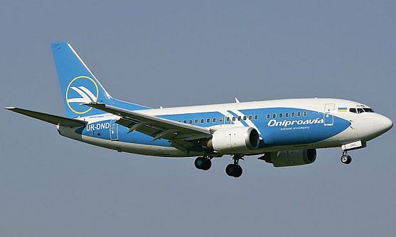 Boeing 737-500 der Dniproavia - Foto: Dmitriy Pichugin / Wiki Commons