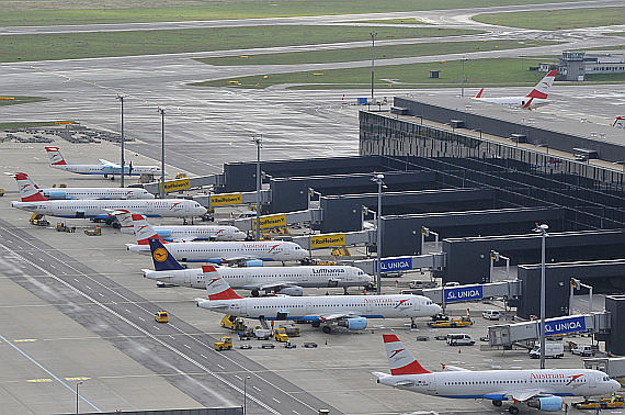 Flughafen Wien Skylink Terminal 3 AUA und Lufthansa Symbolbild Sujetbild Foto PA Austrian Wings Media Crew