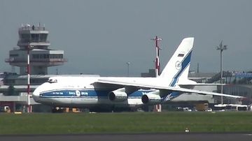 Antonov AN-124 in Linz Screenshot Video Patrick Holzinger