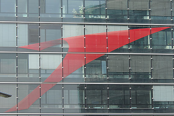 AUA Austrian Airlines Logo Pfeil Hauptbüro Headoffice Symbolbild Sujetbild Foto PA Austrian Wings Media crew