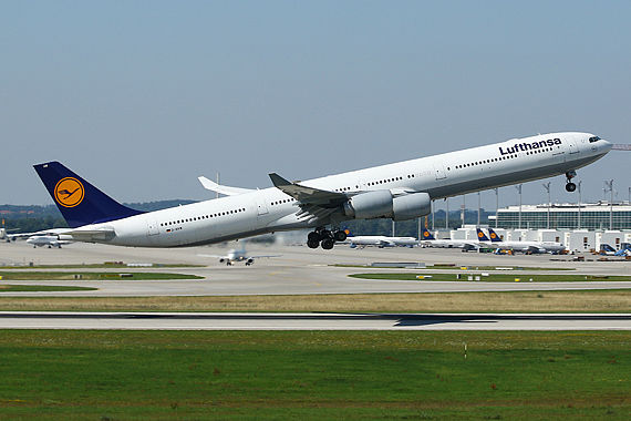 Lufthansa Airbus A340-600 beim Start am Flughafen München - Foto: Christian Zeilinger