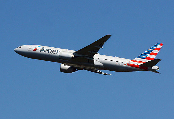 Boeing 777-200 von American Airlines - Foto: Christian Zeilinger