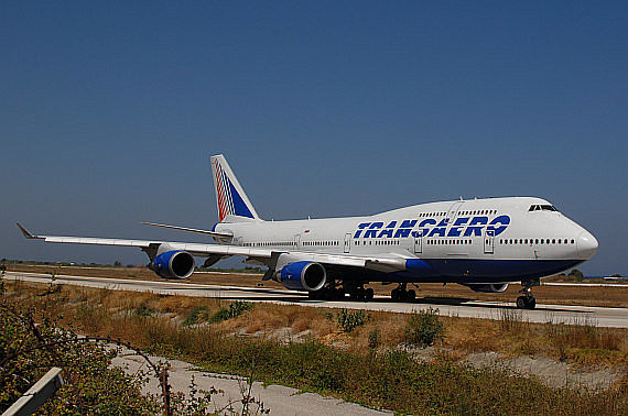 Transaero Rhodos Boeing 747-400 EI-XLF Foto MHuber