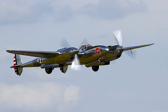 Lightning_takeoff