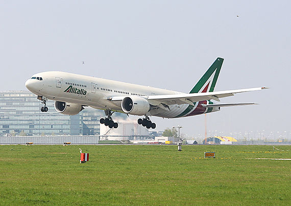 Alitalia Boeing 777-200ER Foto Kathi Schlapsi