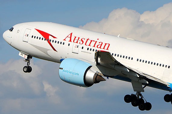 Austrian Airlines AUA Boeing 777-200ER - OE-LPC - Foto Austrian Wings Media Crew