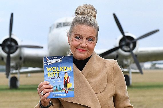 irene-knechtel-ira-knechtel-buch-wolkenritt-dsc_0464-foto-huber-austrian-wings-media-crew