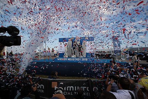 Martin Sonka Gewinnt Red Bull Air Race In Wiener Neustadt