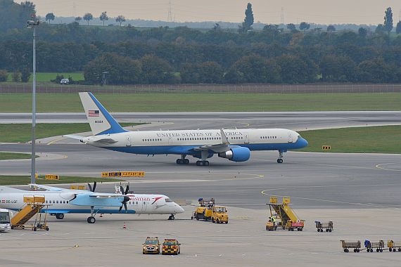 Air Force II Boeing C-32 mit John Kerry in Wien - Foto: PA/Austrian Wings Media Crew