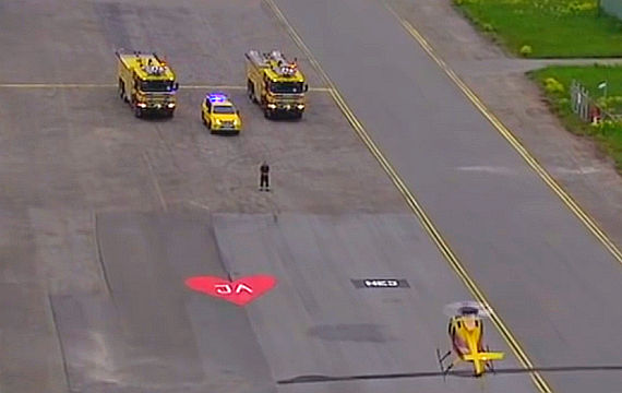Heiratsantrag für Hubschrauberpilotin - Foto: Screenshot YouTube