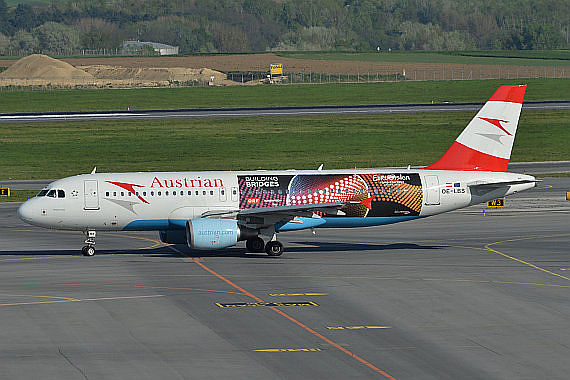 AUA Austrian Airlines Airbus A320 OE-LBS Eurovision Sonderlackierung Foto Huber Austrian Wings Media Crew