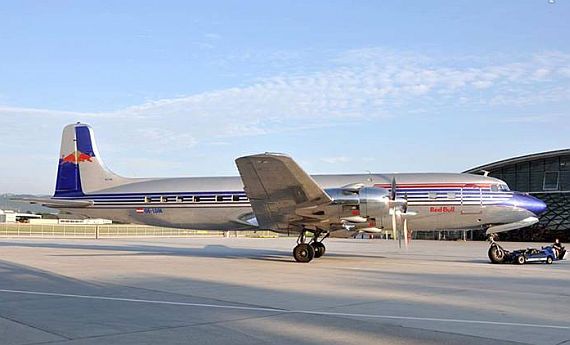DC-6B Flying Bulls Red Bull OE-LDM