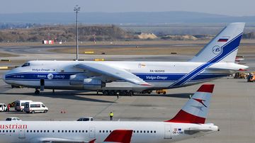 Volga Dnepr Antonov AN-124 in Wien - Foto: Austrian Wings Media Crew