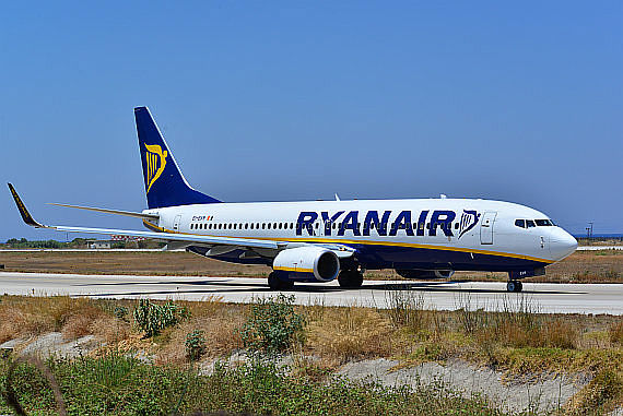 Ryanair Boeing 737-800 EI-EVM Rollen auf Rhodos Foto PA Austrian Wings Media Crew