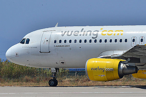 Vueling Airbus A320 Closeup Rhodos Foto PA Austrian Wings Media Crew
