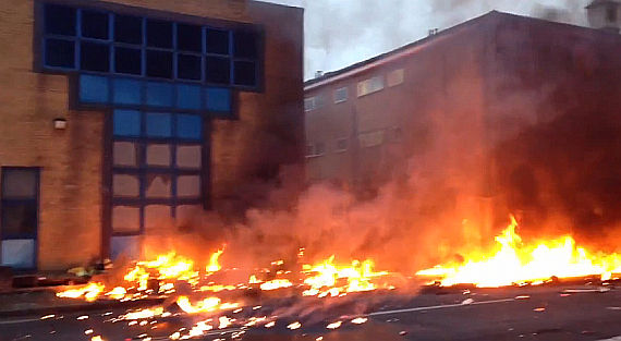 Ein erstes Foto von der Unglücksstelle - Screenshot YouTube