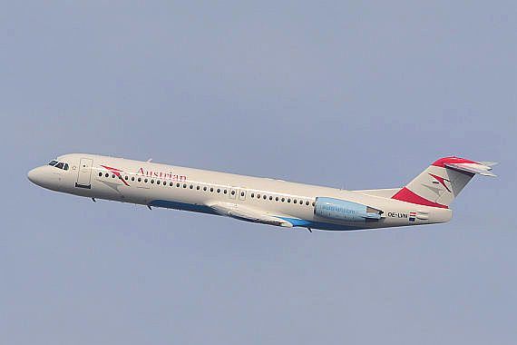 AUA Austrian Airlines Fokker 100 OE-LVN Foto PA Austrian Wings Media Crew