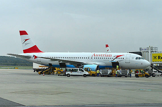 AUA Austrian Airlines Airbus A320 OE-LBW Foto PA Austrian Wings Media Crew