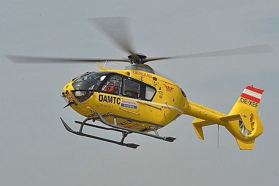 ÖAMTC Notarzthubschrauber Christophorus 9 EC135 OE-XEF neue Bemalung_5 Foto Huber Austrian Wings Media Crew
