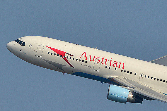 AUA Austrian Airlines Boeing 767-300ER Closeup Symbolbild Sujetbild Foto PA Austrian Wings Media Crew